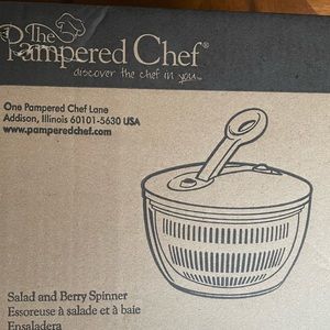 Pampered chef salad/berry spinner!